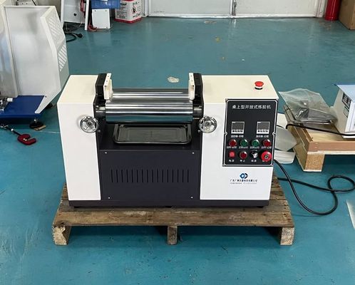 เครื่องผสมยางแบบเปิดขนาดกะทัดรัด 750×380×600 มม. พร้อมกำลังการผลิต 300 ชุด/เดือน และระยะห่างลูกกลิ้งปรับได้